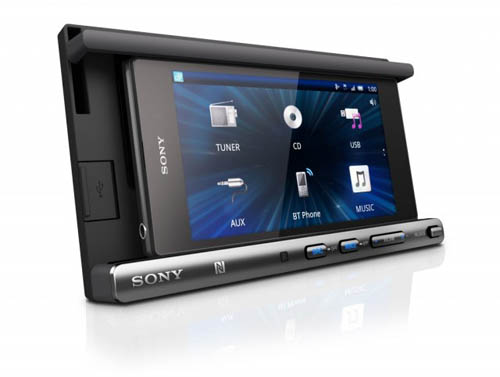 Sony анонсировала XSP-N1BT для превращения смартфонов в автомобильные системы