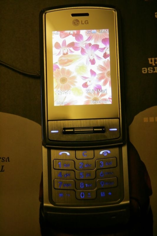 LG KE970 (Shine)