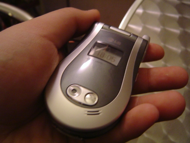 LG L1100