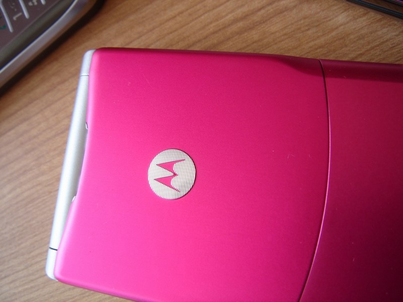 Motorola RAZR in Pink