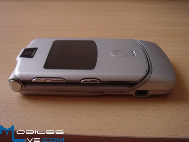 Motorola V3