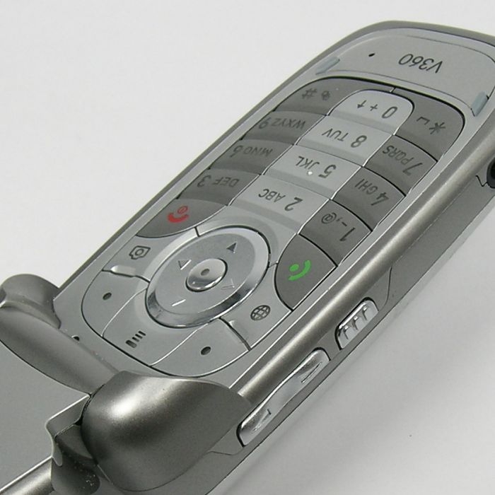 Motorola V360