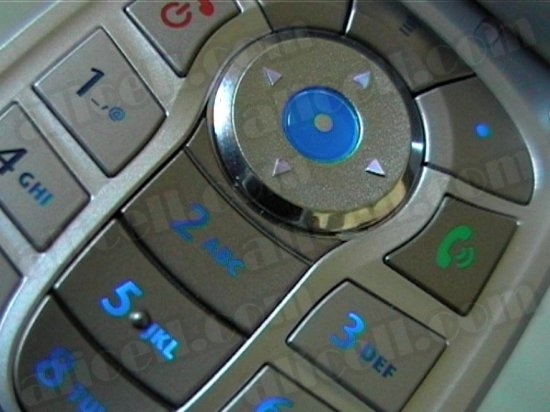 Motorola V525