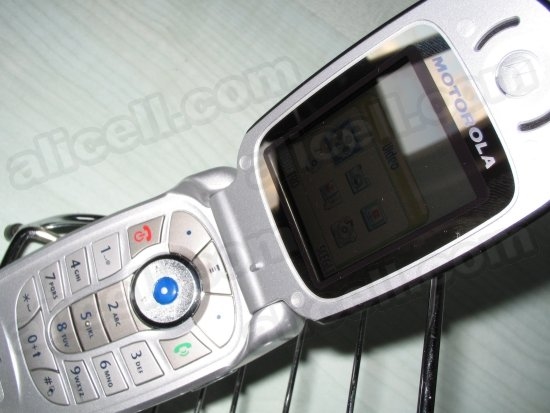 Motorola V535