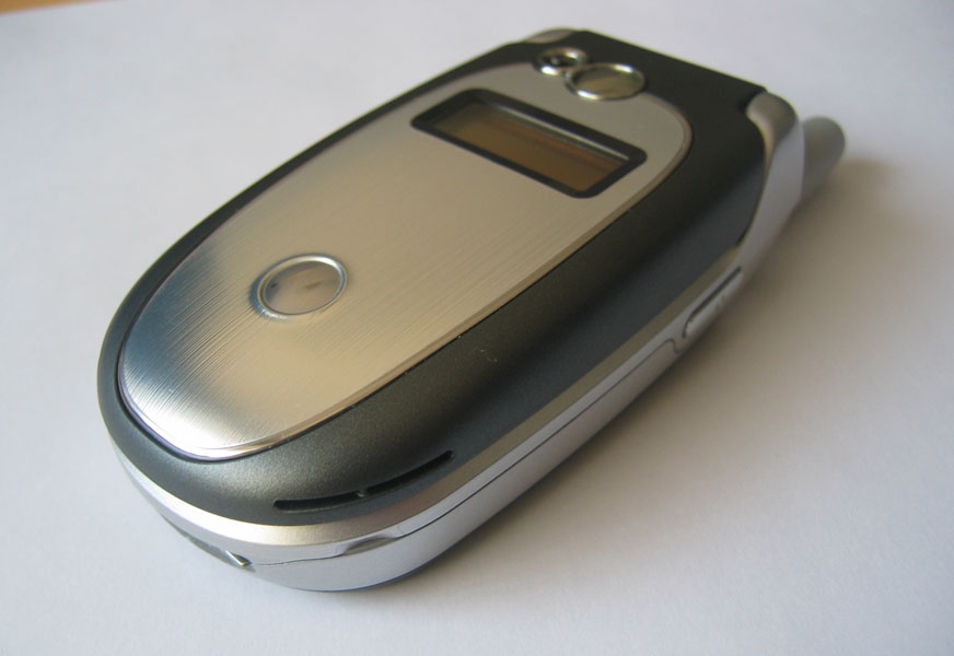 Motorola V547