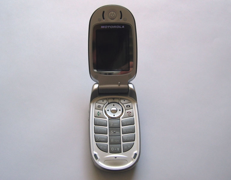 Motorola V547