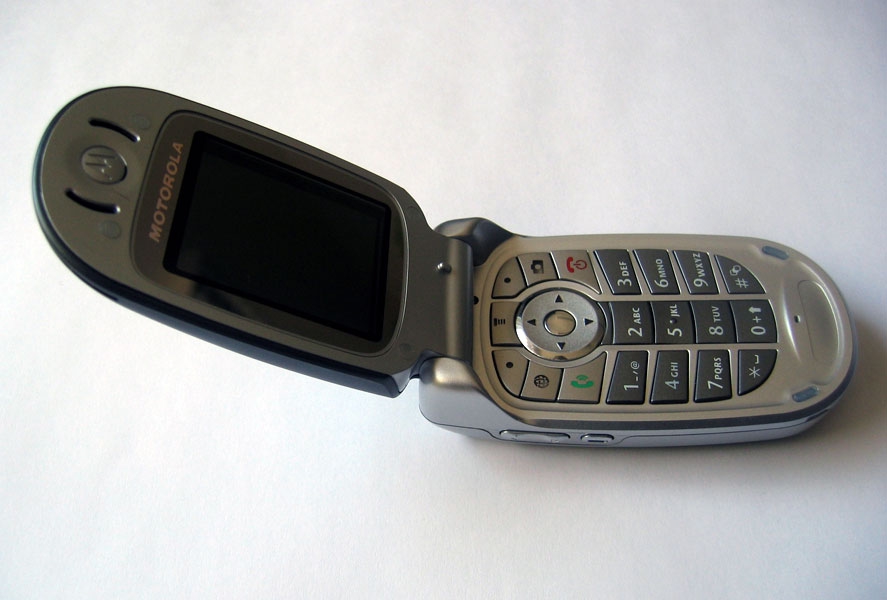 Motorola V547