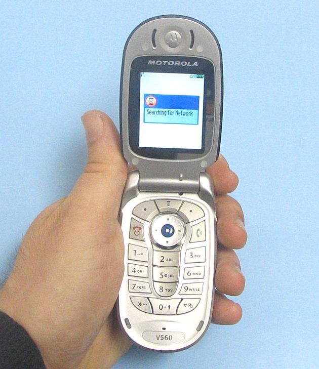 Motorola V560