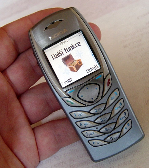 Nokia 6100