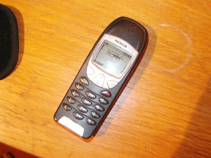 Nokia 6210