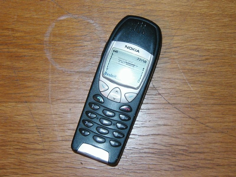 Nokia 6210