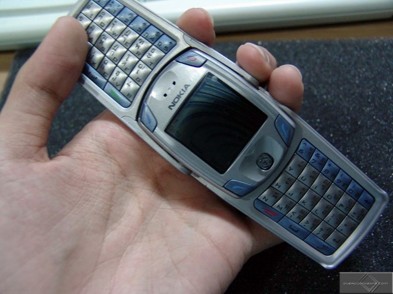 Nokia 6820