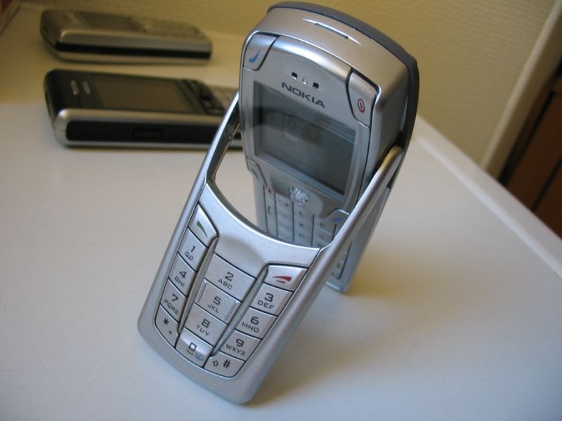 Nokia 6822