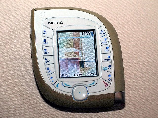 Nokia 7600