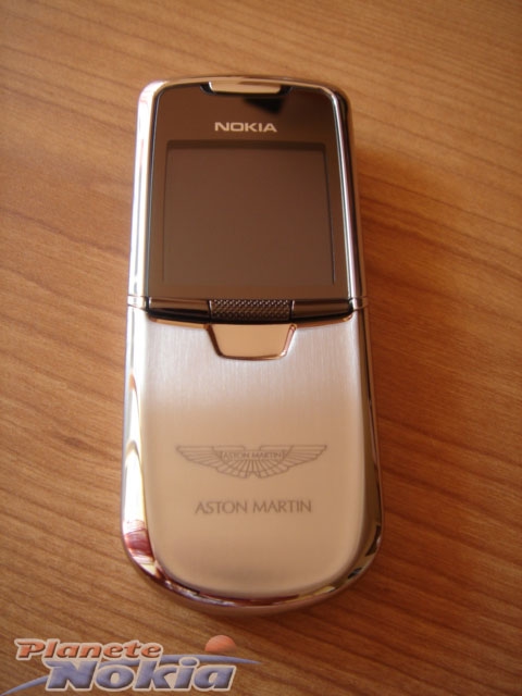 Nokia 8800 Aston Martin Edition