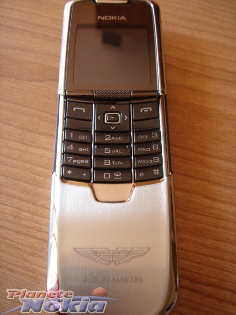 Nokia 8800 Aston Martin Edition