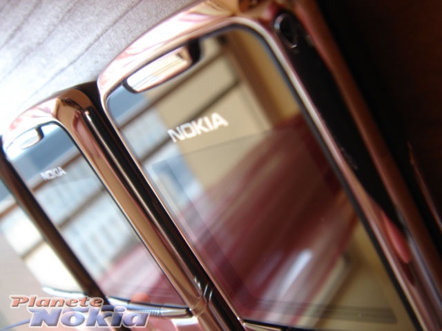 Nokia 8800 Aston Martin Edition