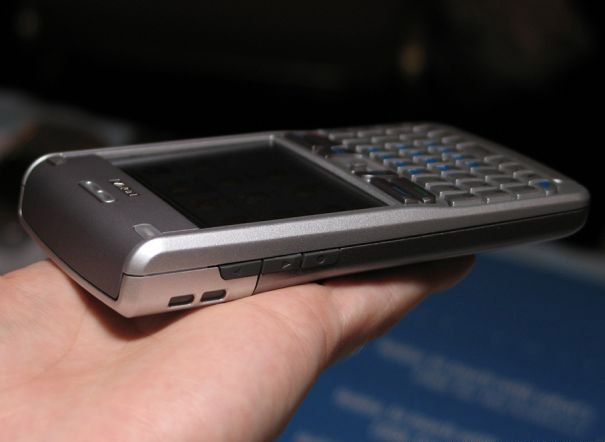 Nokia E61