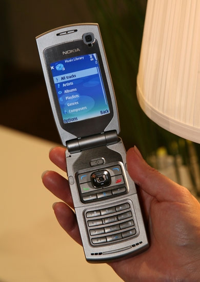 Nokia N71