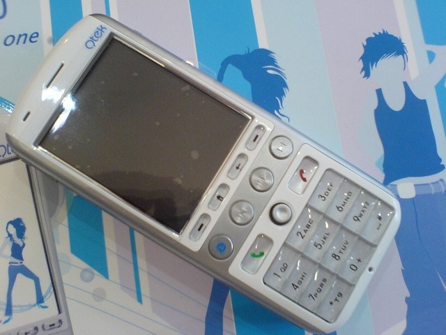 QTek 8100