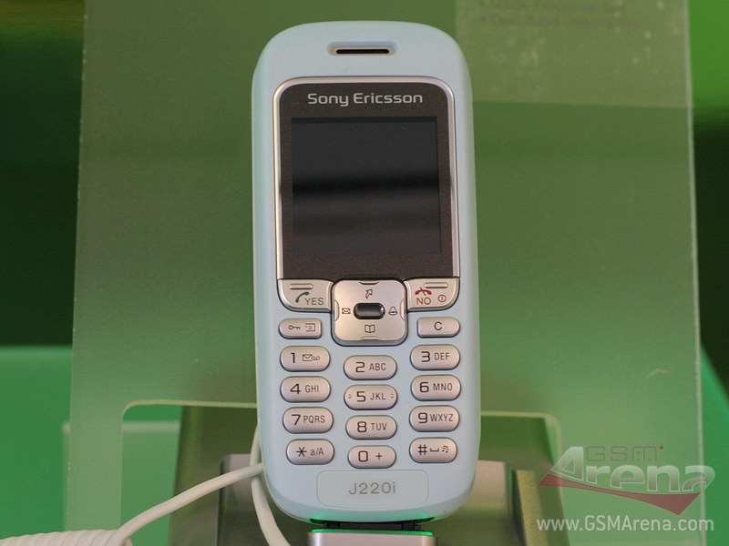 Sony Ericsson J220i