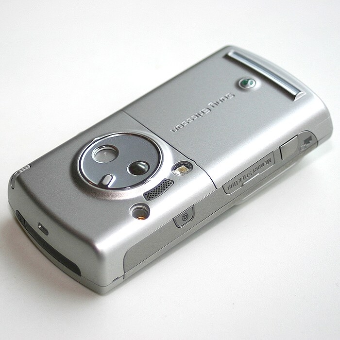 Sony Ericsson P990