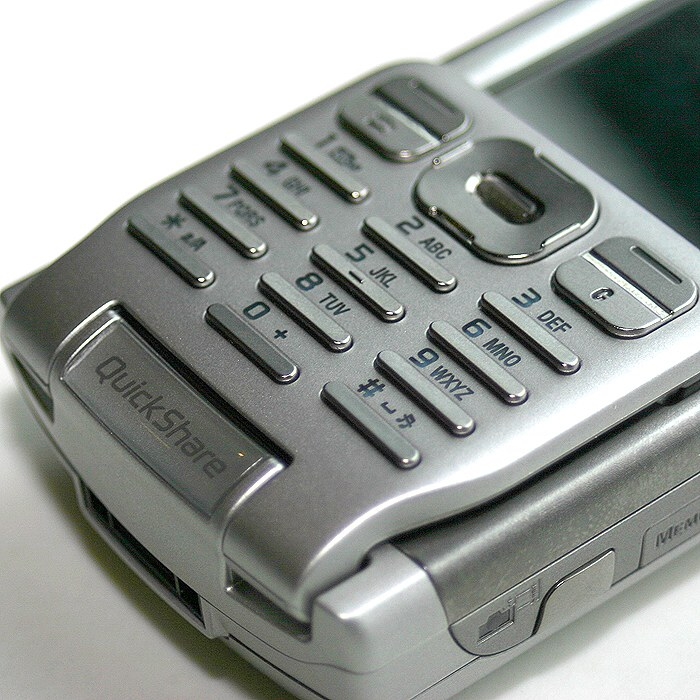 Sony Ericsson P990