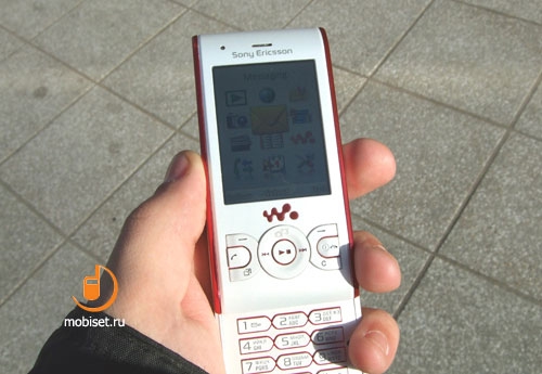 Sony Ericsson W595