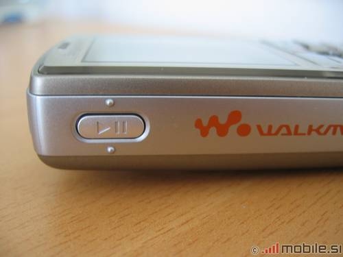 Sony Ericsson W700i Walkman