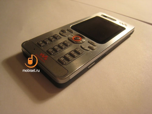 Sony Ericsson W880i Walkman