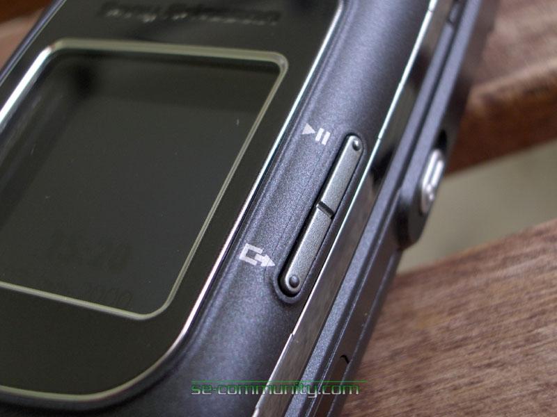 Sony Ericsson Z710i