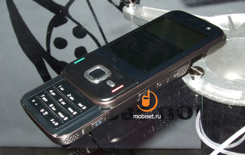  Nokia N79  Nokia N85