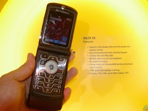 Motorola RAZR:  