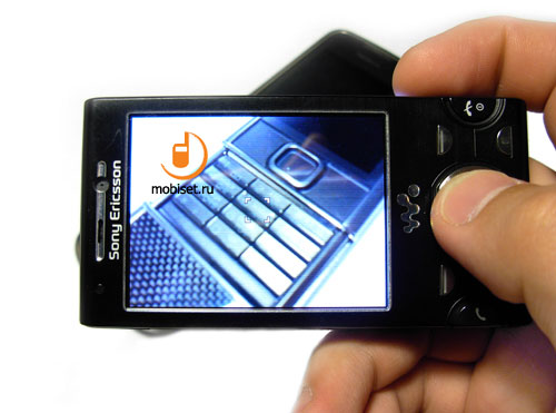 Sony Ericsson W995