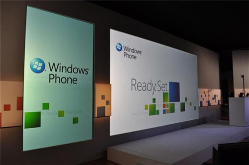 Microsoft  MWC 2010.    Windows Phone 7