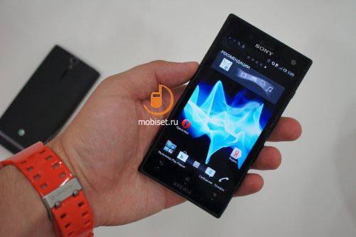 Sony Xperia acro S