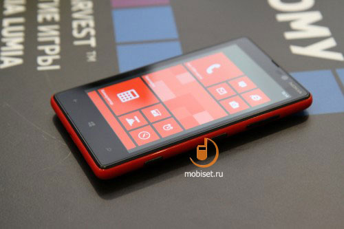 Nokia Lumia 820