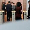 Samsung      iPhone, iPad  iPod touch