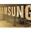 Samsung    Apple  