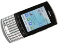   Nokia Asha 303: QWERTY-