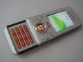  Sony Ericsson W580i:    